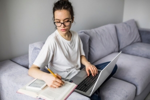 How Online Class Help Can Improve Your Grades and Free Up Time
