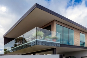 How To Enhance Your Balcony With Frameless Glass Balustrades!