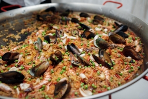 Spanish Paella Catering: A Unique Culinary Experience for Your Event