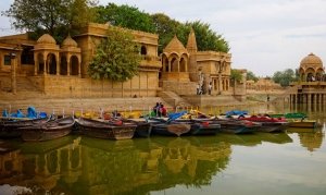 Visiting Gadisar Lake: A Complete Guide for Travelers