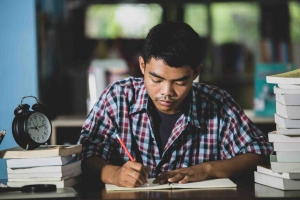 Know About Top Ranking Courses To Study At De Montfort