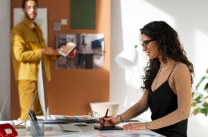 What to Expect from a Professional Branding Service Provider