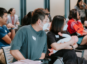 Guiding Mothers: Coaching and Breastfeeding Support for a Confident Start