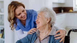 How Memory Care Communities Preserve Dignity Through Personalized Spaces