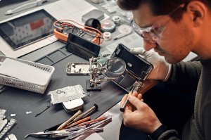 Everything You Need to Know About iPhone 12 Mini Screen Repair