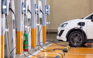 Why Commercial EV Charging Solutions Are a Smart Investment