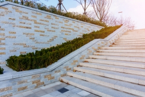 What to Expect and How to Pick the Best Landscape Stone in Dallas