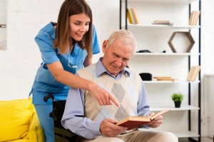 Local Tips for Choosing the Best Senior Home Care Near Me