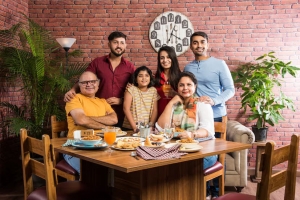How to Customize the Best Family Reunion Websites for Your Needs
