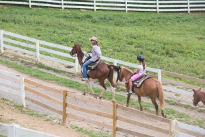 Family Adventures Await at Riding Stables in Pigeon Forge