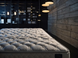 Accessorize Your Home: Lamps, Rugs, and Décor Ideas from Star Furniture