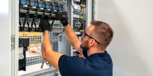 Top 7 Signs You Need an Electrical Panel Change in Delaware