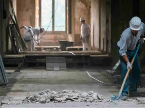 What Should You Do First During a Flood Cleanup Emergency?