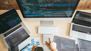 Elementor vs Custom Code: Which is Right for Your Business in 2025?