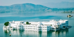 How to See the Lake Palace: Udaipur’s Top Attraction