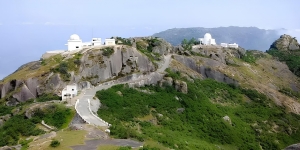 A Complete Mount Abu Travel Guide: Best Tourist Spots & Hidden Gems