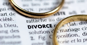 What Does a Divorce Lawyer Really Do?