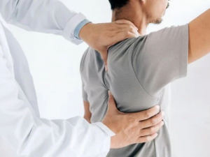 Knee Pain Treatment in Bangalore – Expert Care at Alleviate Pain Clinic
