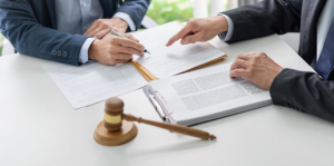 Contract Compliance Lawyer for Risk Mitigation