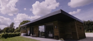 Escape to Tranquillity: Discover the Charm of Countryside Lodges and Luxurious Super King Lodges at Stars and Vines