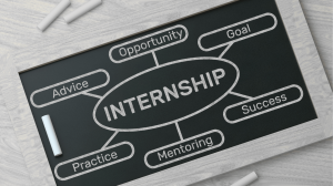 How to Land Your First Internship After a Digital Marketing Course