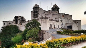 Sajjangarh Palace: A Royal Escape Above Udaipur