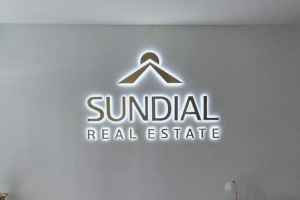 From Welcome to Wow: Transform Your Orlando Office Entrance with a Professional Lobby Sign