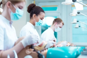 Visit medibank-approved dentists for effective dental care treatment