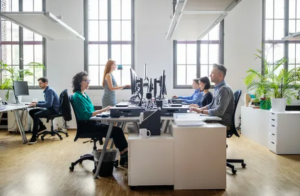Empowering Leaders: The Rise of Experiential Growth in the Modern Workplace 