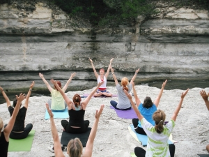 200 Hour Yoga Teacher Training in Rishikesh – A Life-Changing Journey Awaits