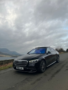 Epsom Airport Taxi and Chauffeur Services for Families: Comfort and Convenience