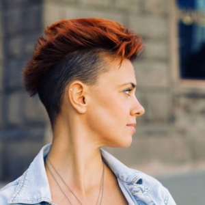 Bold & Beautiful: A Complete Guide to Mohawk Hair Styles for Ladies