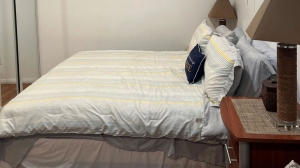 Why Is This Deluxe Room in Los Angeles, California, Perfect for Travelers?