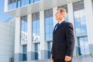 What Business Owners Should Know About Commercial Lawyers