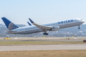 United Airlines LHR Terminal +1-855-742-0149