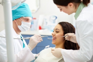 What to Bring to a Dental Clinic Near Me Visit