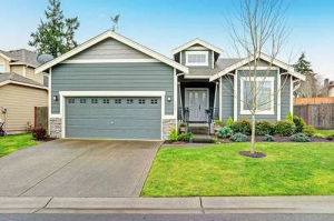 A Fresh Coat of Confidence: Why Hiring a Professional House Painter Matters