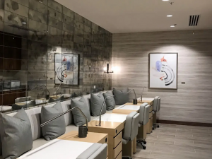 Essential Features in Nail Shop Chairs