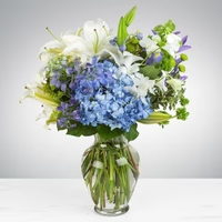 Top 5 Reasons to Choose Faux Flowers for Your NYC Apartment Decor