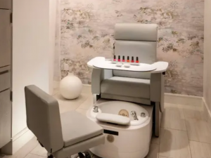 Stylish Pedicure Chairs to Elevate Spa Experiences