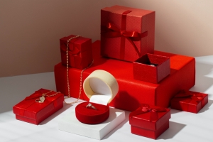 Anniversary Jewelry Gift Guide