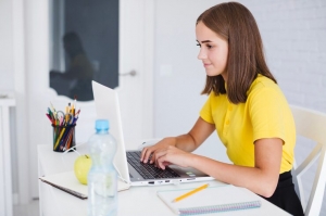 Decoding College Essay Grader: How AI Outperforms Traditional Methods