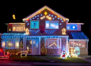 Say Goodbye to Stress: Let a Holiday Lighting Installation Company Handle It All