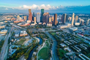 Why More Families Are Moving to Houston, TX: Top Neighborhoods & Schools