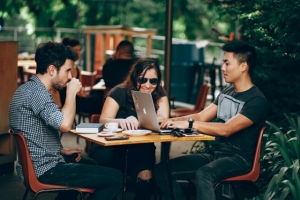 Why a College Admissions Counselor is Essential for College Success