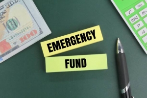Emergency Fund and Investing: Which Comes First?