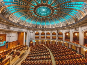 How to Optimize Sound Quality in Multipurpose Auditoriums Without Compromise