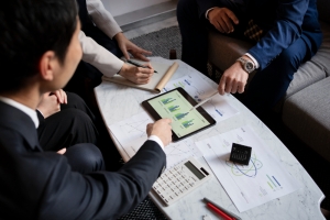 What to Know Before Putting Money into Smart Contracts