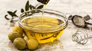 The Liquid Gold of Greece: A Complete Guide to Greek Olive Oil and Olive Paste