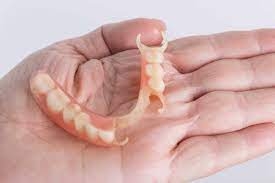 How to Clean Your Dentures Properly?